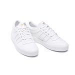 کفش کتانی آدیداس Q46111 اسپرت، سبک و مناسب استفاده روزمره