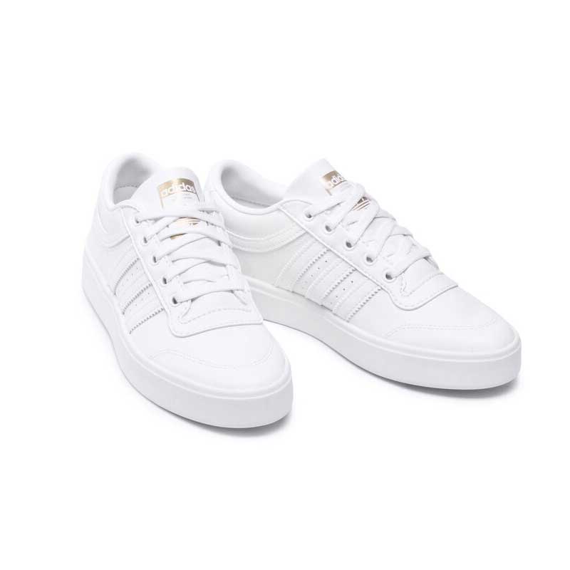 کفش کتانی آدیداس Q46111 اسپرت، سبک و مناسب استفاده روزمره