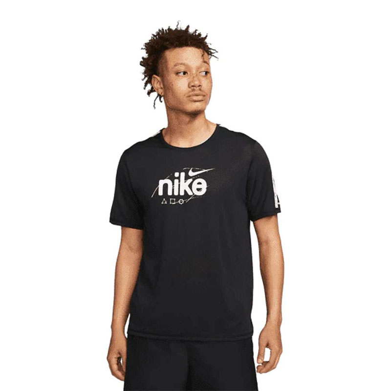 تی‌شرت ورزشی مردانه نایک Dri-FIT Miler D.Y.E مدل DQ4734-010 رنگ مشکی
