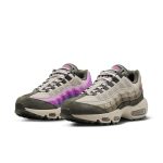 کفش زنانه نایک مدل Air Max 95 کد DX2955-001 رنگ خاکستری بنفش