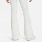 شلوار زنانه نایکی کمر بلند بافت‌دار مدل Flared سفید کرم DV7868-133