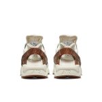 کفش زنانه نایک Air Huarache 'Rattan' مدل DM9463-100 رنگ سفید