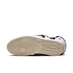 کفش مردانه نایکی Air Jordan 1 Utility مدل White/Black-Sail کد DO8727-100 رنگ سفید مشکی