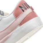 کفش زنانه نایک مدل Blazer Low '77 Jumbo کد DQ1470-102 رنگ سفید صورتی